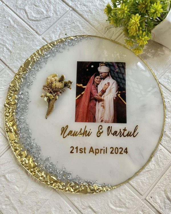 Couple Resin Frame